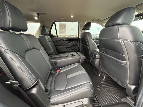 Used 2025 Honda Pilot EX-L image 21