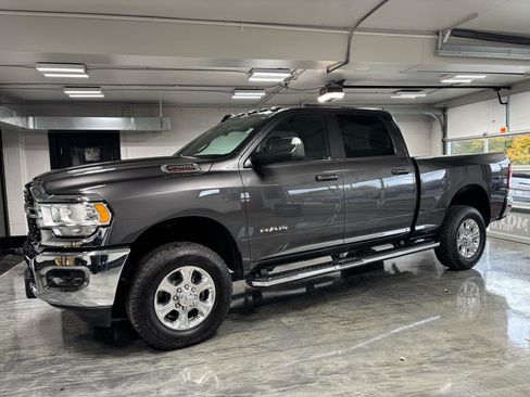 Used 2022 RAM 2500 Big Horn w/ Level A Equipment Group AWD/4WD image 5