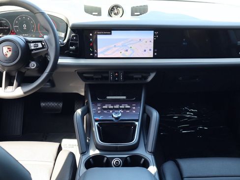 New 2026 Porsche Cayenne Coupe AWD/4WD image 20