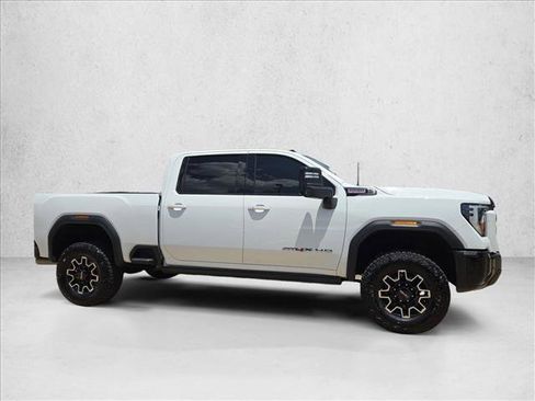 Used 2026 GMC Sierra 2500 AT4X AWD/4WD image 4