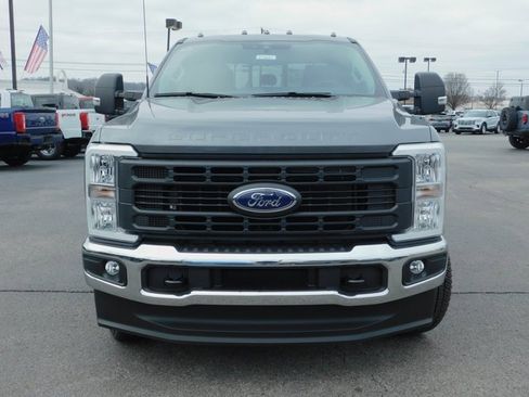 New 2026 Ford F250 XL image 3