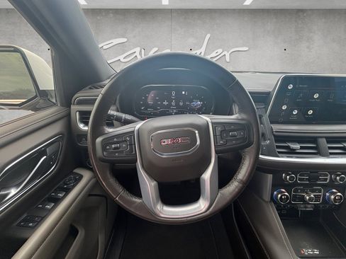 Used 2022 GMC Yukon XL SLT image 21