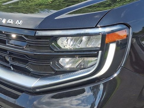Used 2025 Ford Expedition Max Platinum AWD/4WD image 9