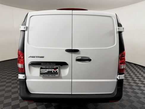 Used 2020 Mercedes-Benz Metris image 10