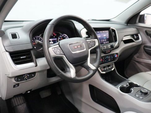 Used 2024 GMC Terrain SLT FWD image 6