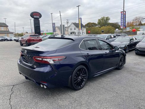 Used 2021 Toyota Camry XSE image 6