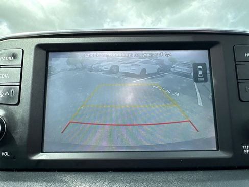 Used 2019 Hyundai Santa Fe Limited AWD/4WD image 23