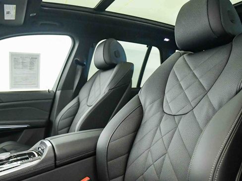 Used 2026 BMW X5 sDrive40i w/ Premium Package RWD image 18