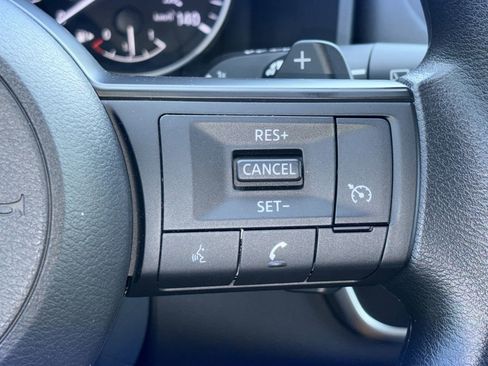 Certified 2024 Nissan Rogue S FWD image 19