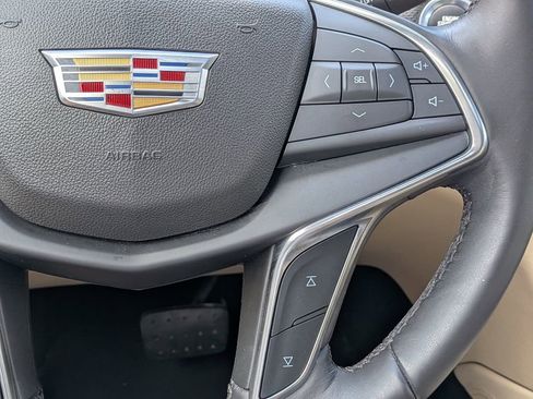 Used 2018 Cadillac XT5 Premium Luxury image 30