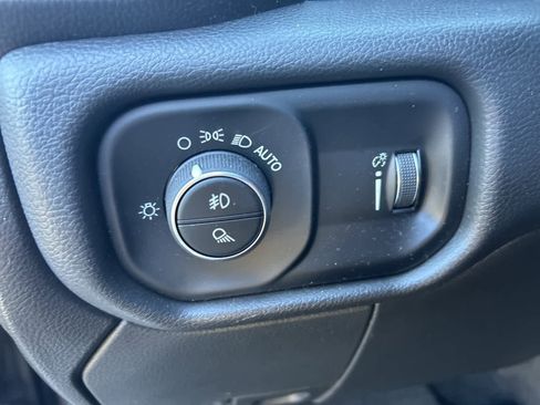 Used 2025 RAM 2500 Tradesman image 28