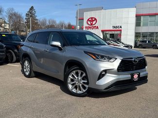 Used 2021 Toyota Highlander Limited 360° Tour