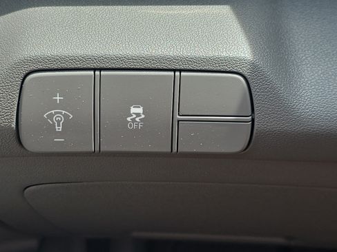 Certified 2026 Hyundai Elantra Sport FWD image 26