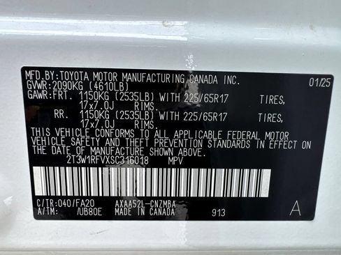 Used 2025 Toyota RAV4 XLE FWD image 14