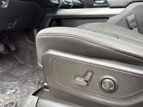 Used 2022 RAM 1500 Lone Star image 9