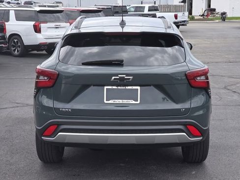 Used 2025 Chevrolet Trax LT w/ Driver Confidence Package FWD image 20