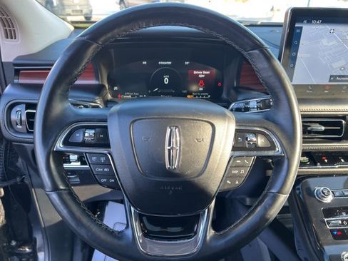 Used 2023 Lincoln Nautilus Reserve image 28