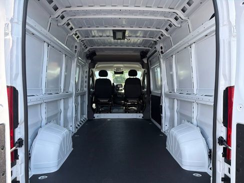 New 2026 RAM ProMaster 2500 w/ Convenience Group FWD image 18