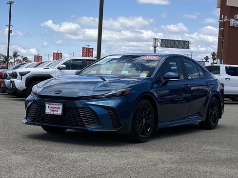 Certified 2026 Toyota Camry SE FWD image 36