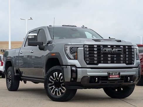 Certified 2024 GMC Sierra 2500 Denali Ultimate AWD/4WD image 2