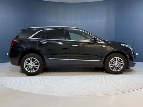 Certified 2022 Cadillac XT5 Premium Luxury w/ Technology Package image 8