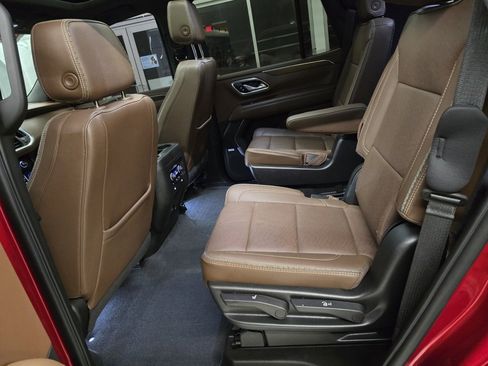 Used 2023 Chevrolet Tahoe High Country image 33