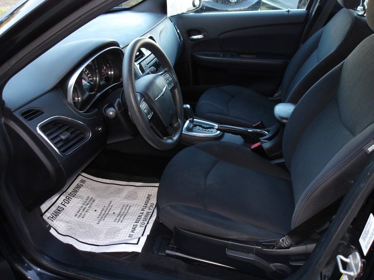 Used 2013 Chrysler 200 LX FWD image 11