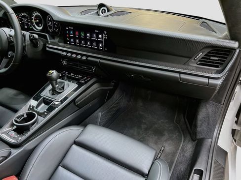 Certified 2022 Porsche 911 GT3 RWD image 29