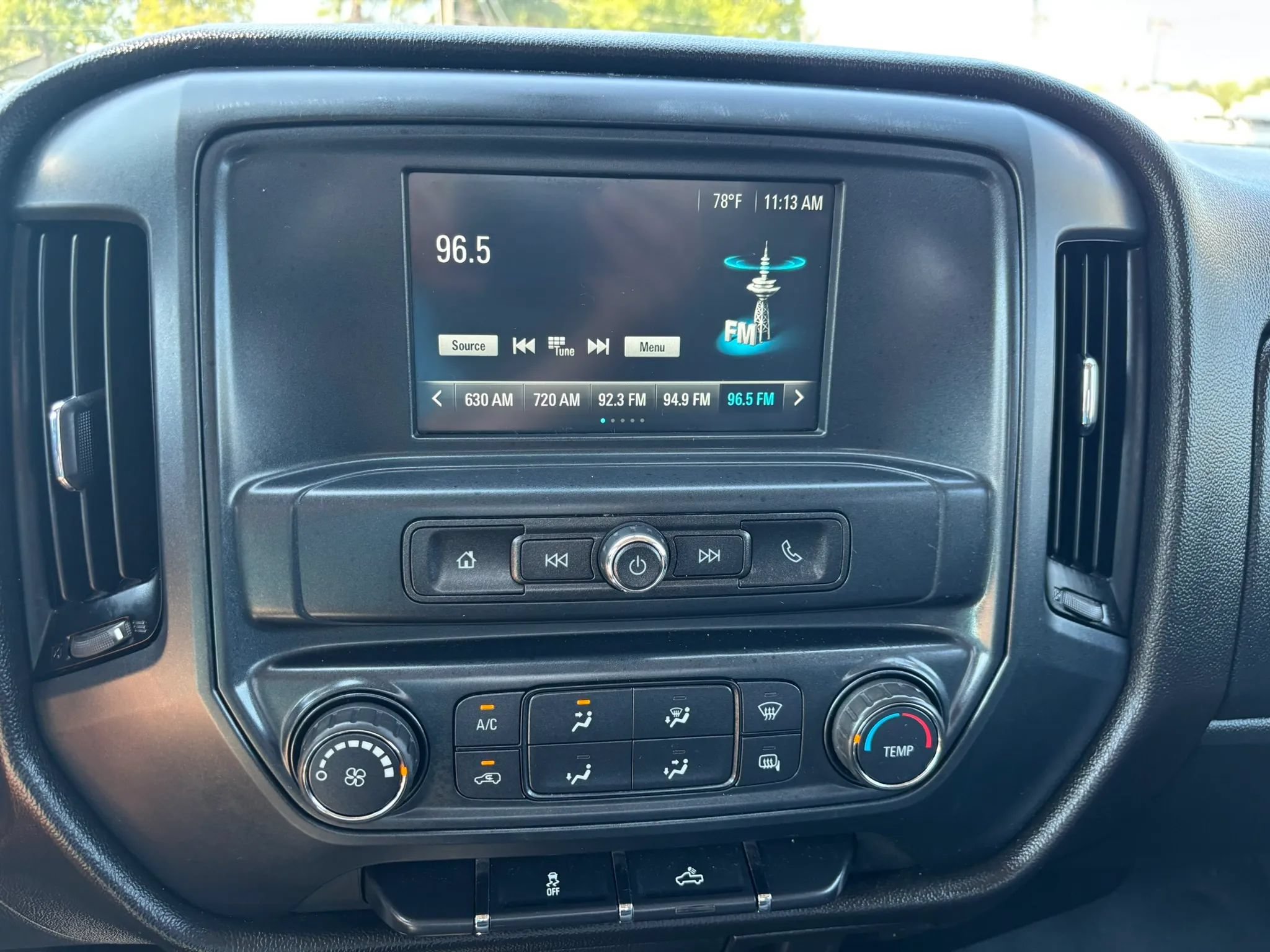 Used 2018 Chevrolet Silverado 1500 W/T w/ WT Convenience Package AWD/4WD image 21