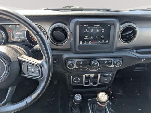 Used 2019 Jeep Wrangler Unlimited Sport S AWD/4WD image 17