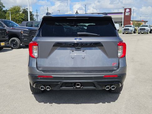 Used 2021 Ford Explorer ST w/ Equipment Group 401A image 4