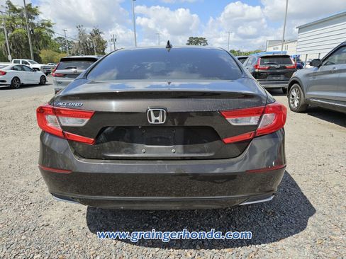 Used 2018 Honda Accord EX-L image 8