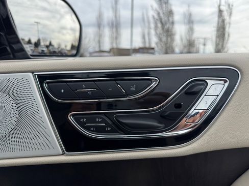 Used 2018 Lincoln Navigator Reserve w/ Technology Package image 58