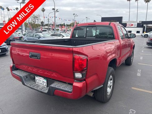 Used 2018 Toyota Tacoma SR w/ SR Convenience Package RWD image 6