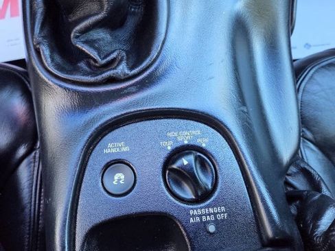 Used 2001 Chevrolet Corvette Convertible w/ Preferred Equipment Group2 image 13