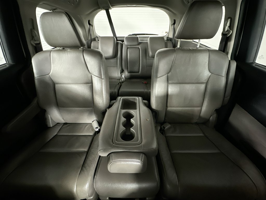Used 2016 Honda Odyssey Touring Elite image 13