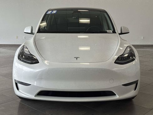 Used 2023 Tesla Model Y Long Range AWD/4WD image 26
