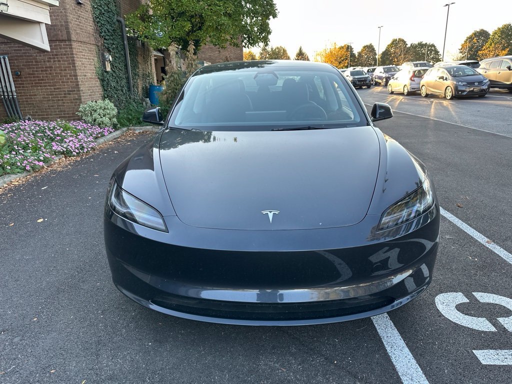 Used 2024 Tesla Model 3 Standard Range RWD image 3