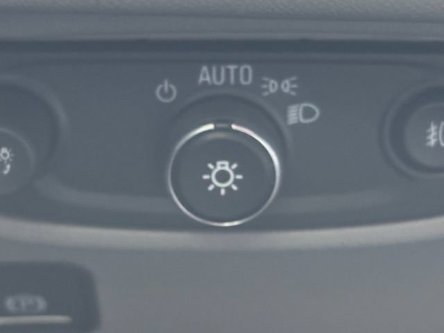 Used 2022 GMC Terrain SLT FWD image 33