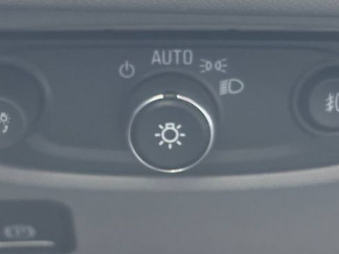 Used 2022 GMC Terrain SLT FWD image 33