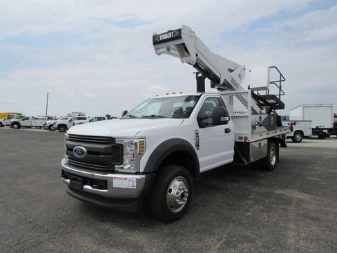 Used 2019 Ford F550 4x4 Regular Cab Super Duty image 7