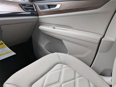 New 2026 Volkswagen Atlas SE image 19