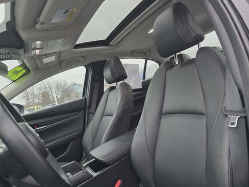 Used 2025 MAZDA MAZDA3 s image 11