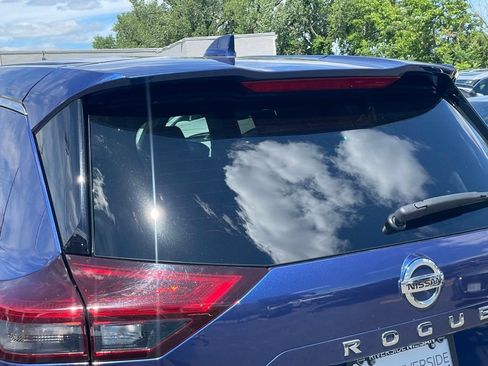 Certified 2021 Nissan Rogue SV AWD/4WD image 22