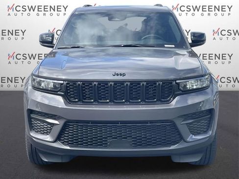New 2025 Jeep Grand Cherokee Altitude RWD image 8