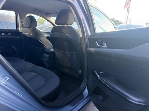 Used 2021 Kia K5 LXS FWD image 19