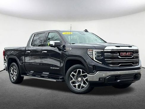 Used 2022 GMC Sierra 1500 SLT w/ SLT Premium Plus Package image 2