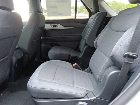 New 2026 Ford Explorer Active RWD image 27