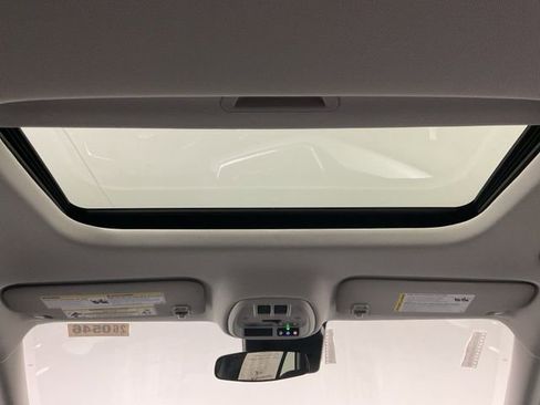 New 2026 Chevrolet Trax LT image 25