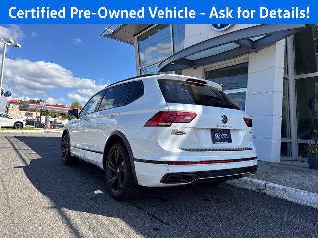 Used 2023 Volkswagen Tiguan SE R-Line AWD/4WD image 3